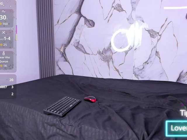 Hilary-thompson from BongaCams