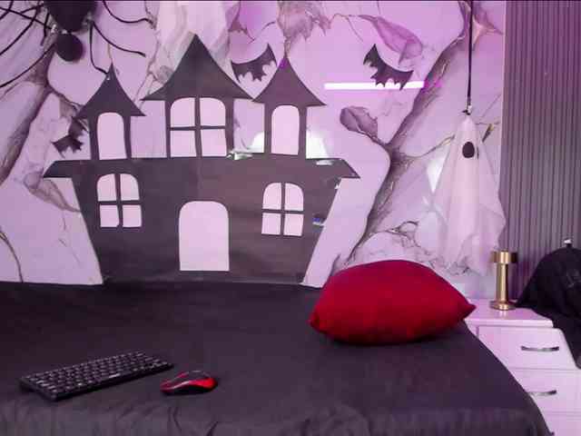 Hilary-thompson webcam
