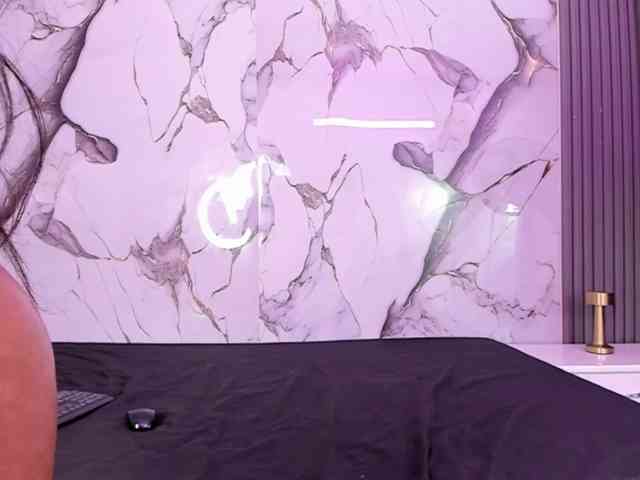 Hilary-thompson webcam