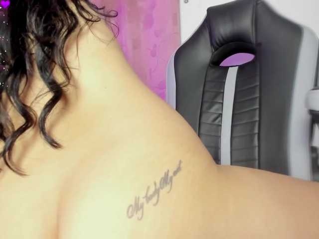 crystal-burbano's BongaCams show and profile