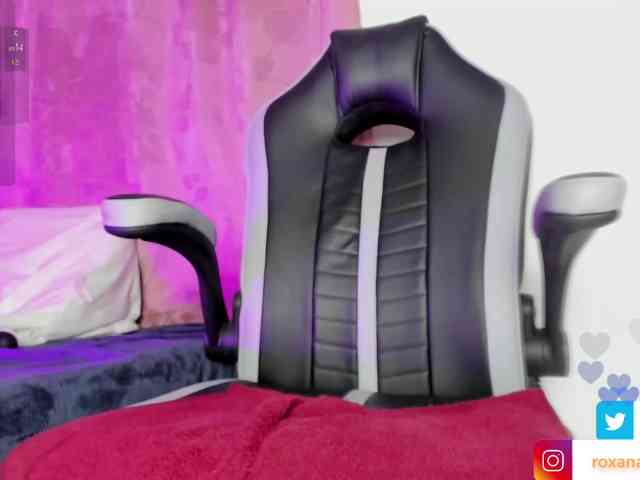 Roxxana-cute webcam