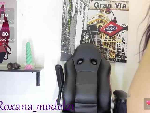 Roxxana-cute webcam