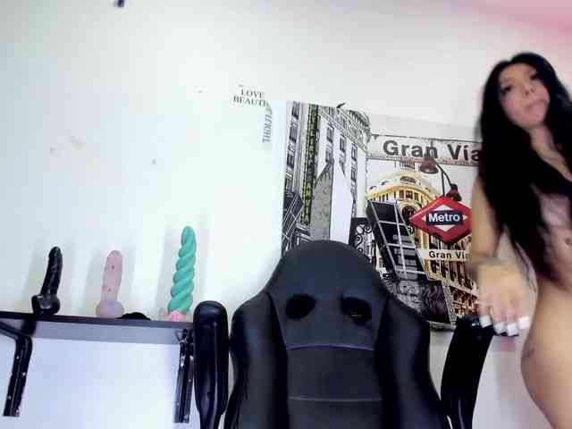 Roxxana-cute webcam