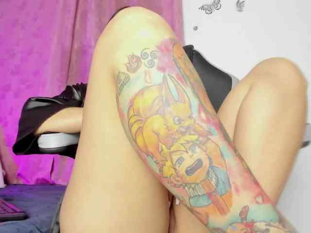 Roxxana-cute webcam