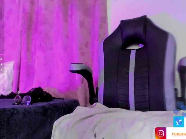 Roxxana-cute webcam