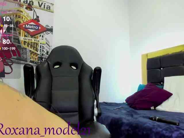 Roxxana-cute webcam