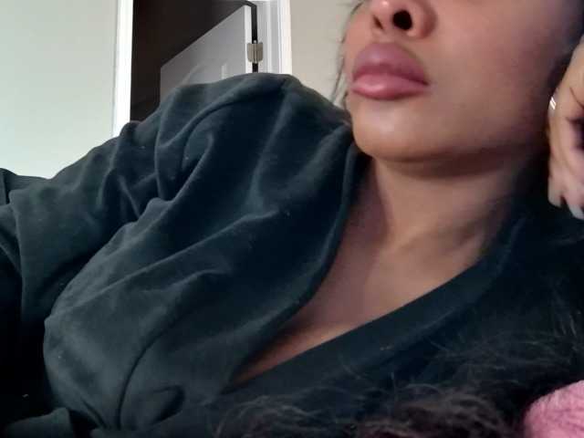 Discover naked camslut Ataliahhh Ataliahhh from BongaCams