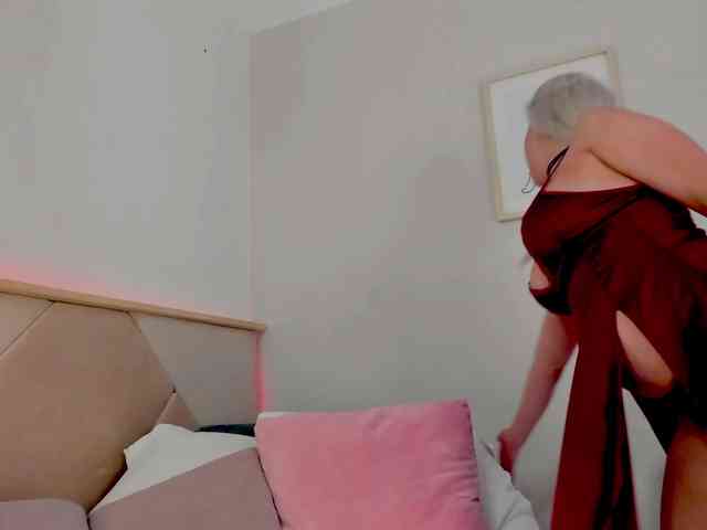 LilouKatt webcam