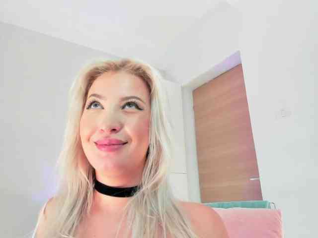 LilouKatt webcam