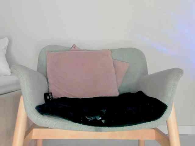 LilouKatt webcam