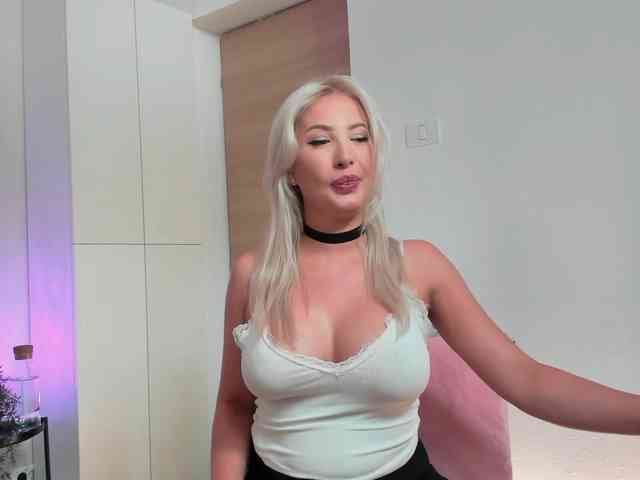 LilouKatt webcam