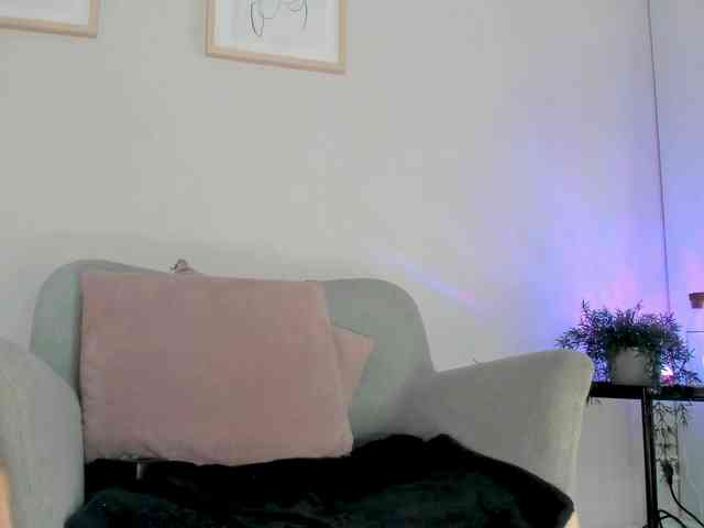 LilouKatt webcam
