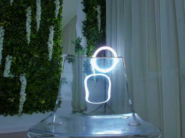  ZinaSquirts chat room