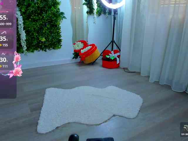 ZinaSquirts webcam