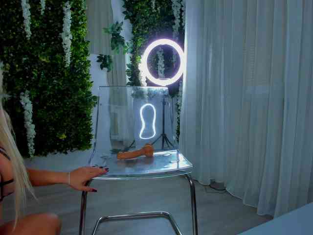 ZinaSquirts ZinaSquirts