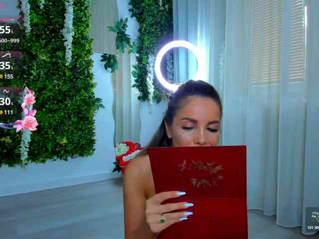 ZinaSquirts webcam