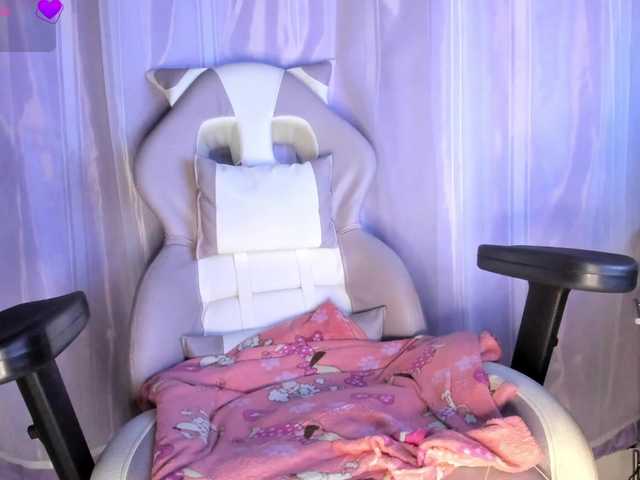 Tatanieves777's BongaCams show and profile