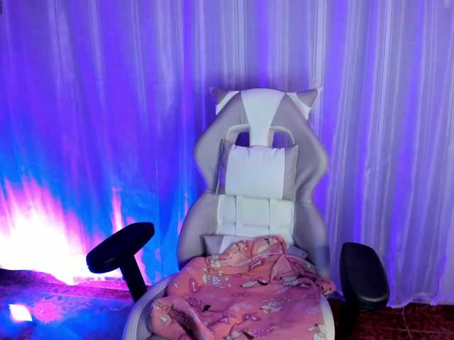 Tatanieves777's BongaCams show and profile