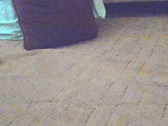 Lucienah's BongaCams show and profile