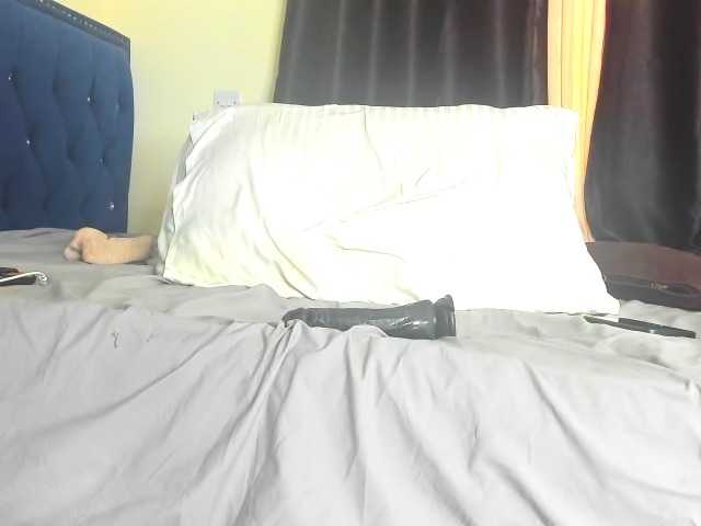 Lucienah's BongaCams show and profile