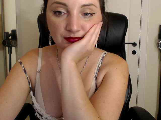 Succubus13 webcam