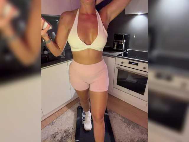 meow-777's BongaCams show and profile