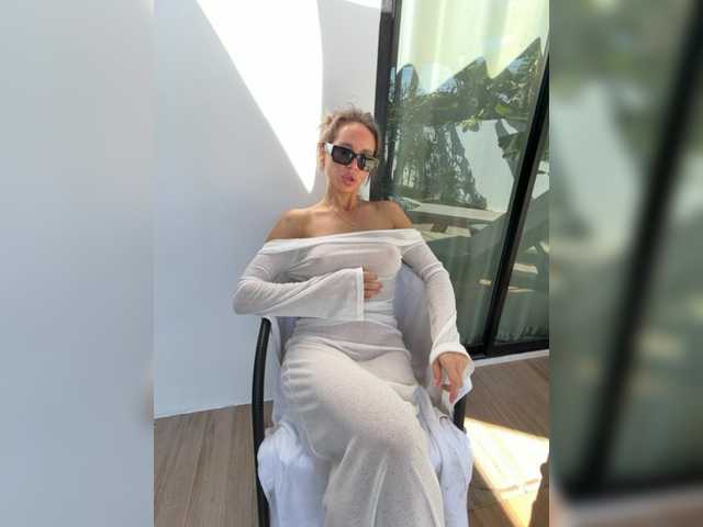 Sweet Meow-777 wants you to fuck her body now meow-777 from BongaCams