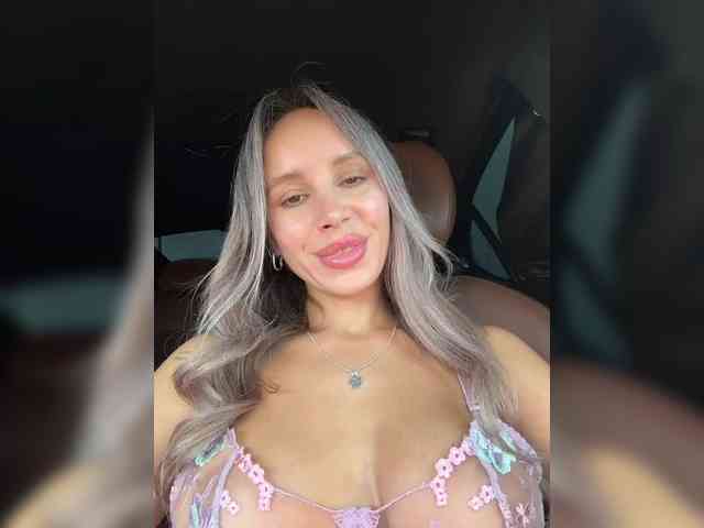 meow-777's webcam live show