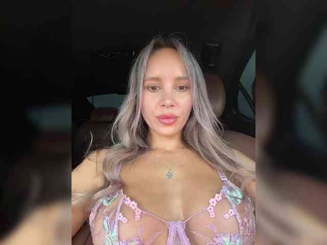 meow-777's webcam live show