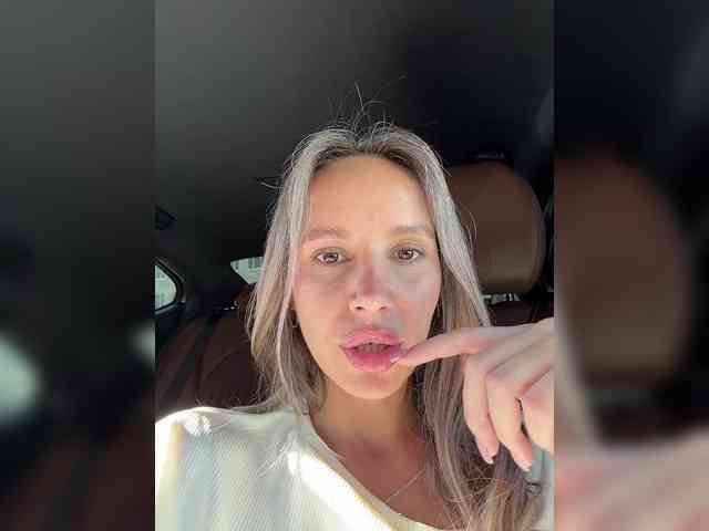 CandyViki webcam