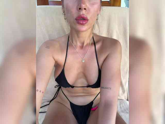 meow-777 Live Webcam on BongaCams