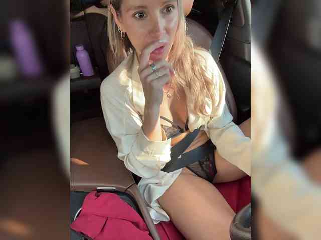 CandyViki webcam