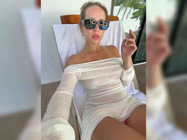 meow-777 Live Webcam on BongaCams