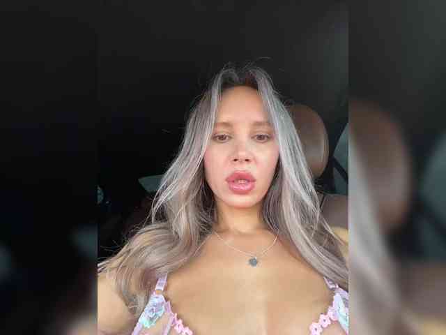 meow-777's webcam live show