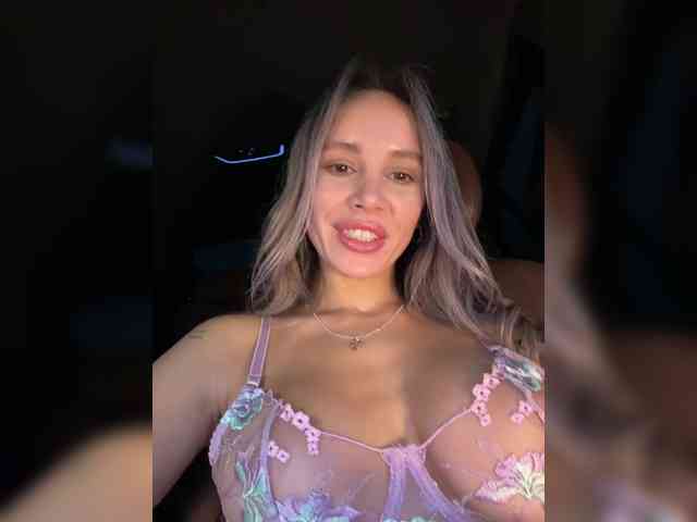 meow-777's webcam live show