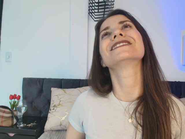 nude live chat Natasha-Kinski