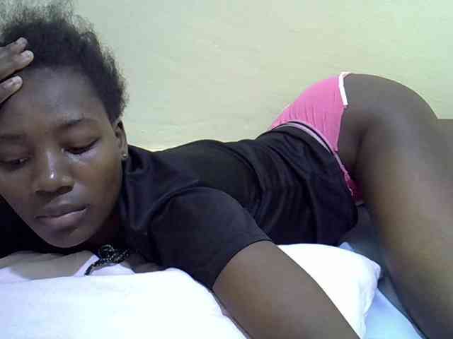 Sexydee14 webcam