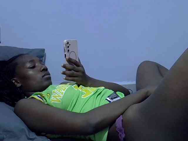 Sexydee14 webcam