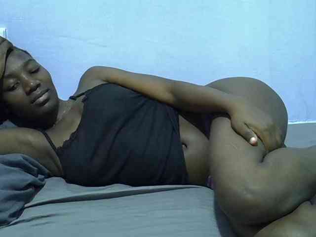 Sexydee14 webcam