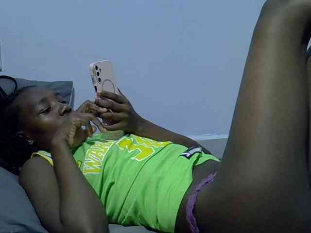 Sexydee14 webcam