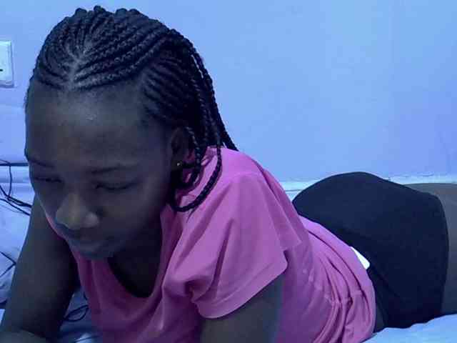 Sexydee14 webcam
