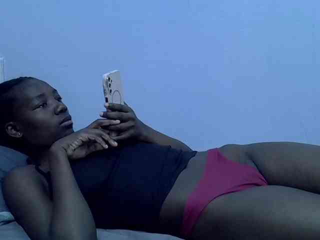 Sexydee14 webcam