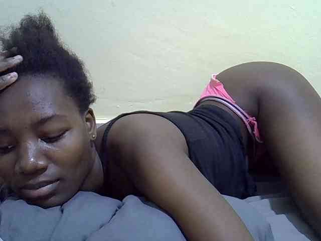 Sexydee14 webcam