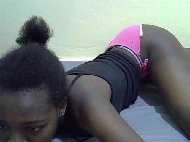 Sexydee14 webcam