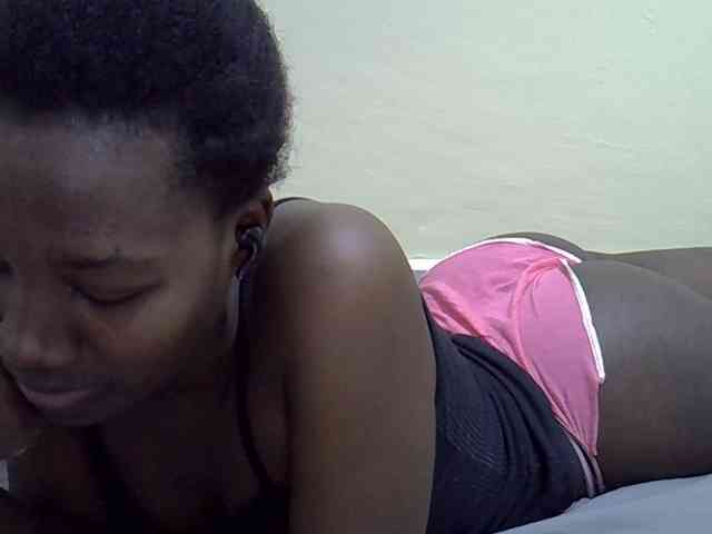 Sexydee14 webcam