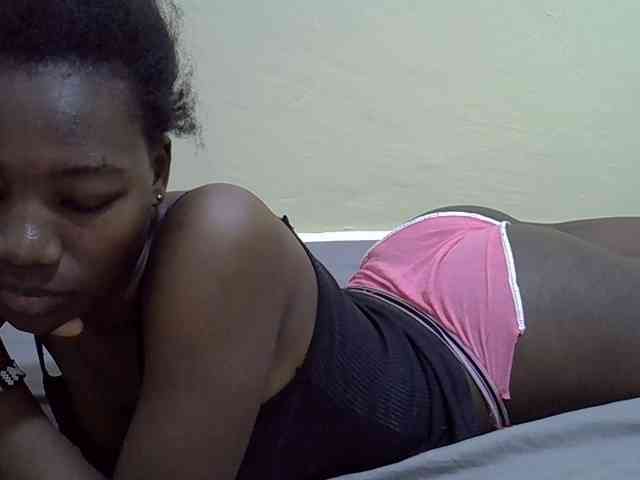 Sexydee14 webcam