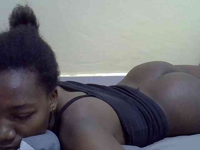 Sexydee14 webcam