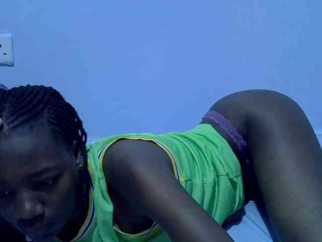 Sexydee14 webcam