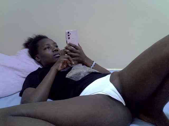 Sexydee14 webcam