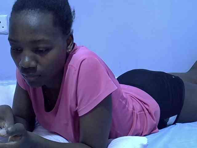 Sexydee14 webcam